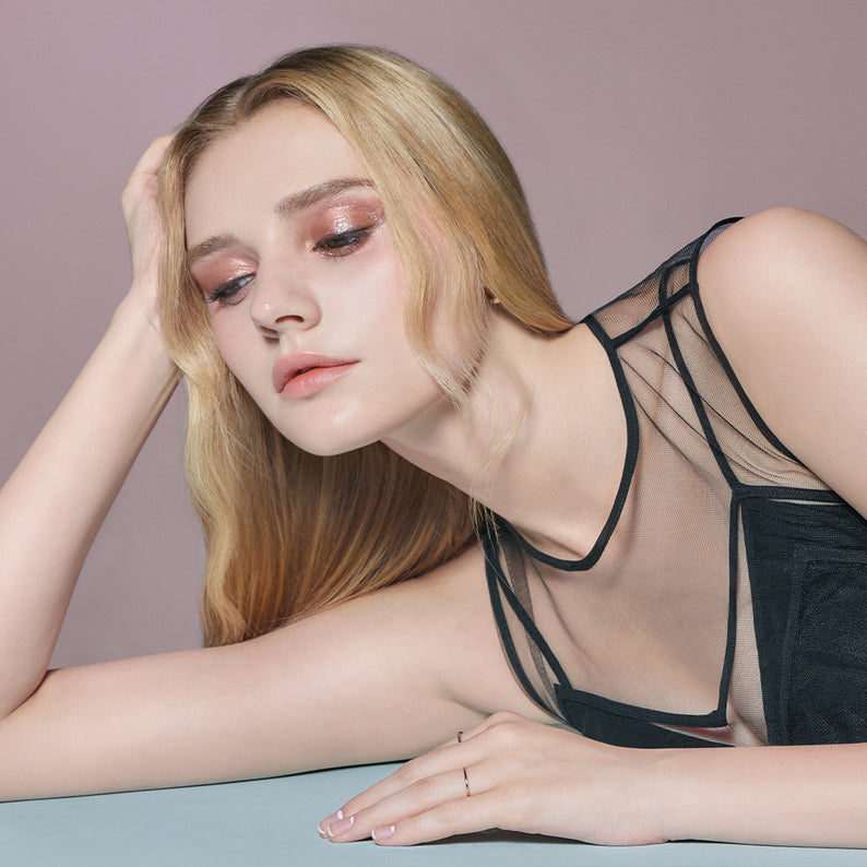 DEAR DAHLIA Perfect Designing Shadow Stick disponible sur Ma petite Coree, ton Eshop 100% K-beauty en direct de Seoul