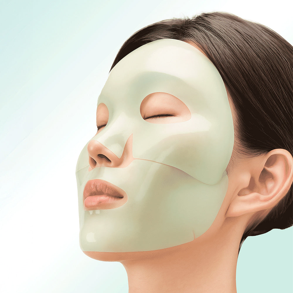 Décris l'image en français : DEWYTREE AC Deep Pore Collagen Gel Mask 4 Sheets, masque gel sur visage, brand DEWYTREE en fond clair.