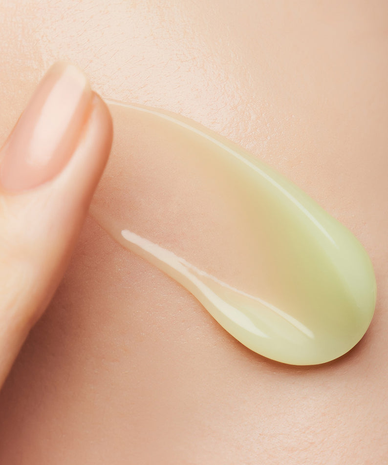 Texture du DEWYTREE AC Deep Trace Soothing Cream 60ml sur peau, hydratation et apaisement visibles.