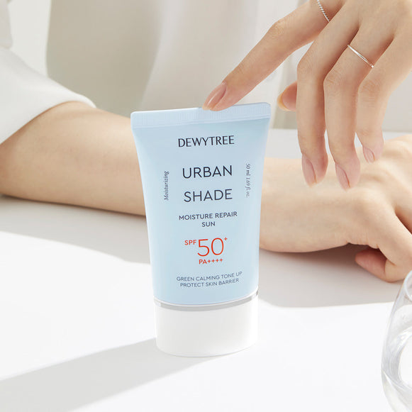 DEWYTREE Urban Shade Moisture Repair Sun 50ml disponible sur Ma petite Coree, ton Eshop 100% K-beauty en direct de Seoul