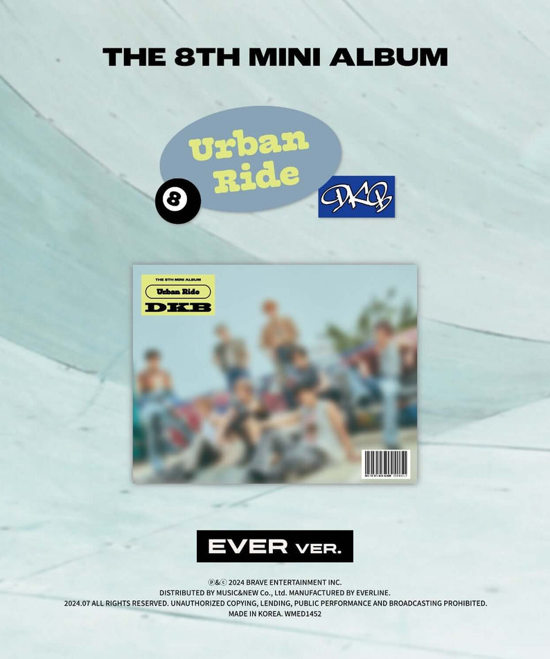 DKB - 8th Mini Album [Urban Ride] (EVER ver.) - Album Kpop, pochette “Urban Ride” sur fond bleu glacé