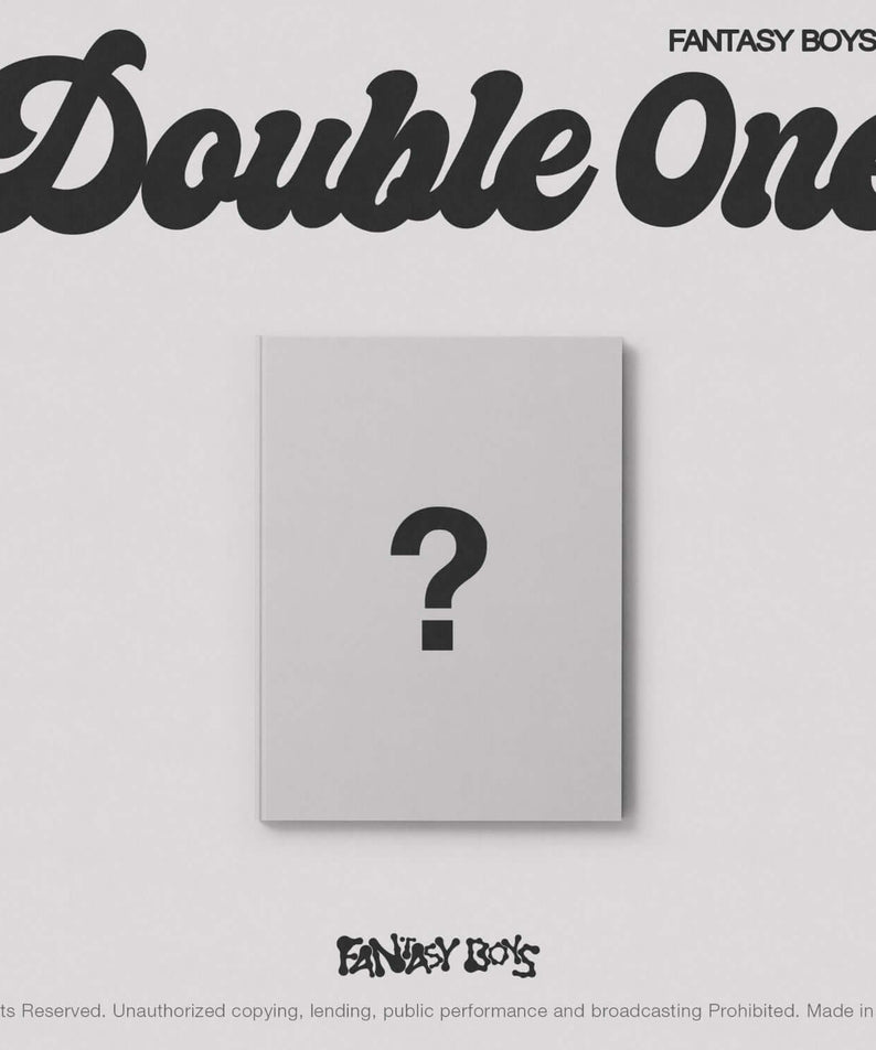 DOUBLE 0NE - 1st Album [Xpert] (FANTASY BOYS ver.) - Album Kpop, couverture blanche avec “Double One” et pochette “?”