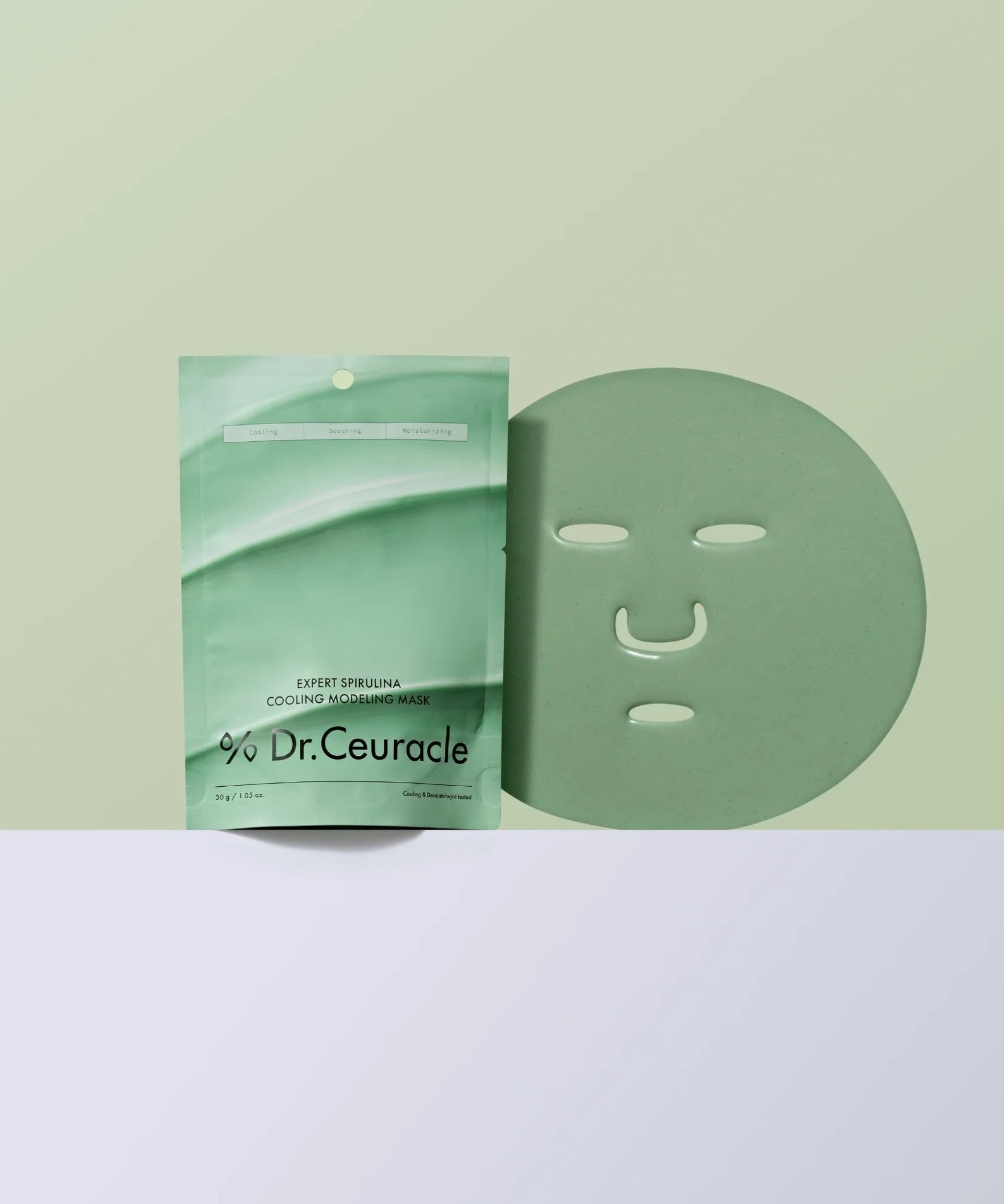 DR.CEURACLE Expert Spirulina Cooling Modeling Mask 30g : masque en feuille vert sur fond clair, marque Dr.Ceuracle visible