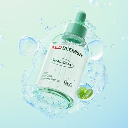 Dr.G Red Blemish Clear Hyal Cica Soothing Serum 50ml de la marque Dr.G, flacon vert avec bulles d’eau.