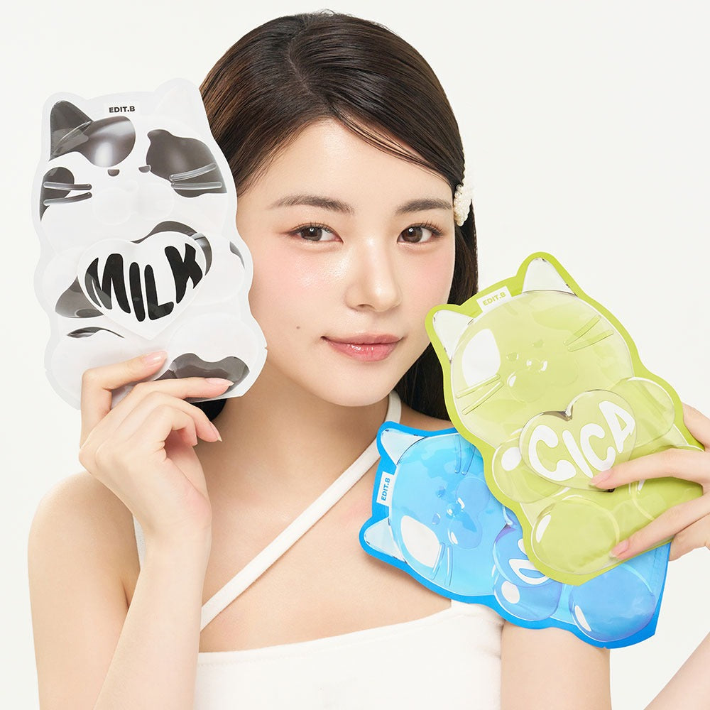 EDIT.B Waterfull Gumi Mask Cica, masques en feuilles Cica, marque EDIT.B, sur une femme tenant les produits, fond clair.