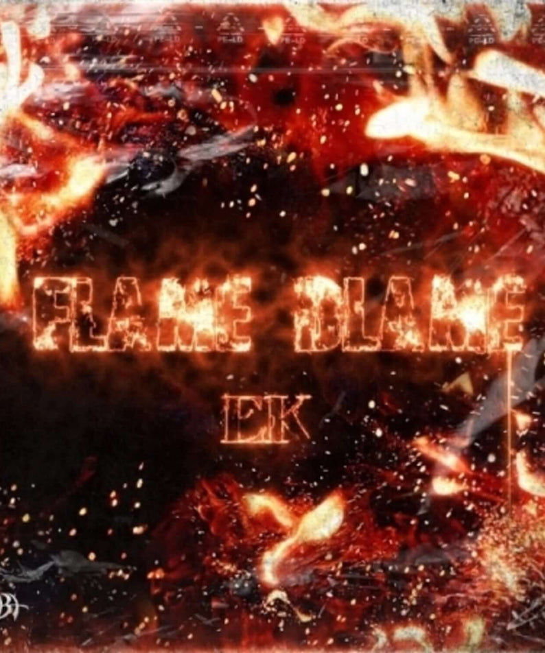 EK - [FLAME BLAME] - Album Kpop par EK, visuel feu et explosions sur pochette rouge/or, ambiance intense.