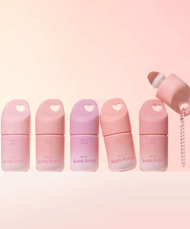 ETUDE Kongkong Blusher 7g de la marque ETUDE, flacons roses sur fond pastel, contexte maquillage doux.