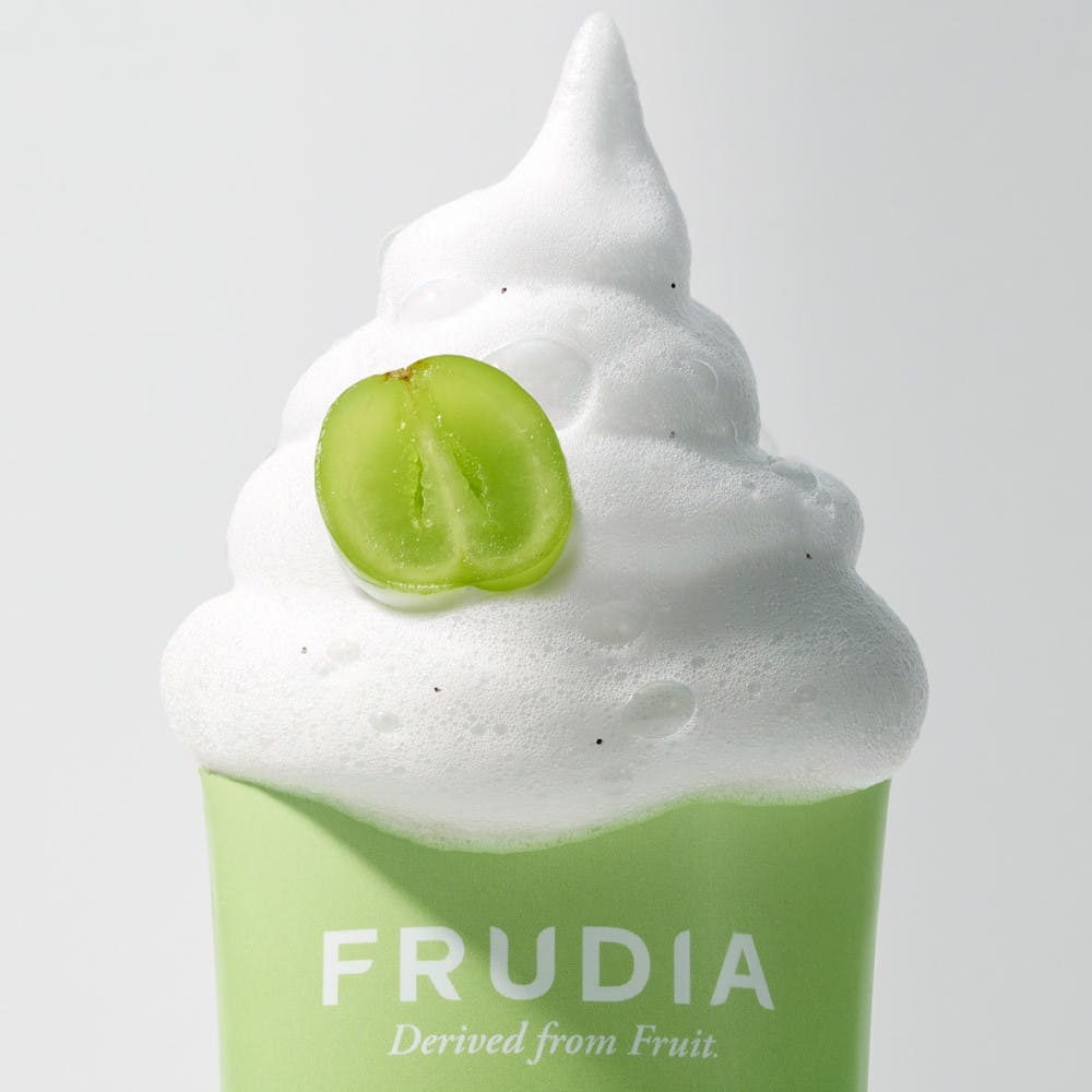 FRUDIA Green Grape Pore Control Scrub Cleansing Foam 145g