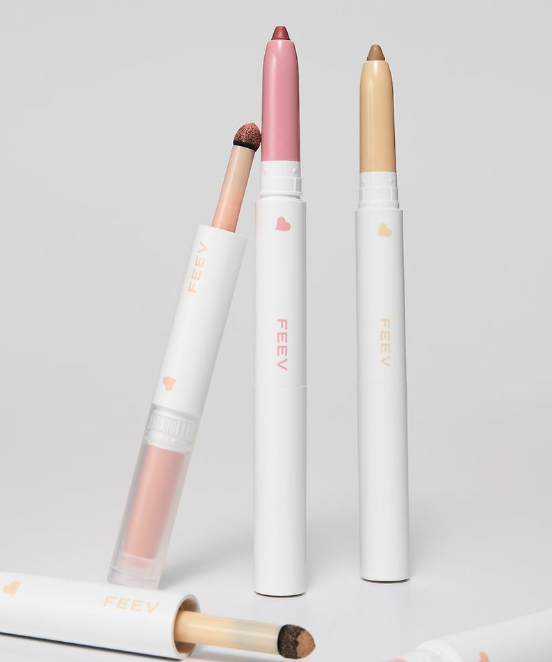 Décris l'image en français : FEEV Bouncy Lip Liner, crayons à lèvres FEEV sur fond clair, vue produits.