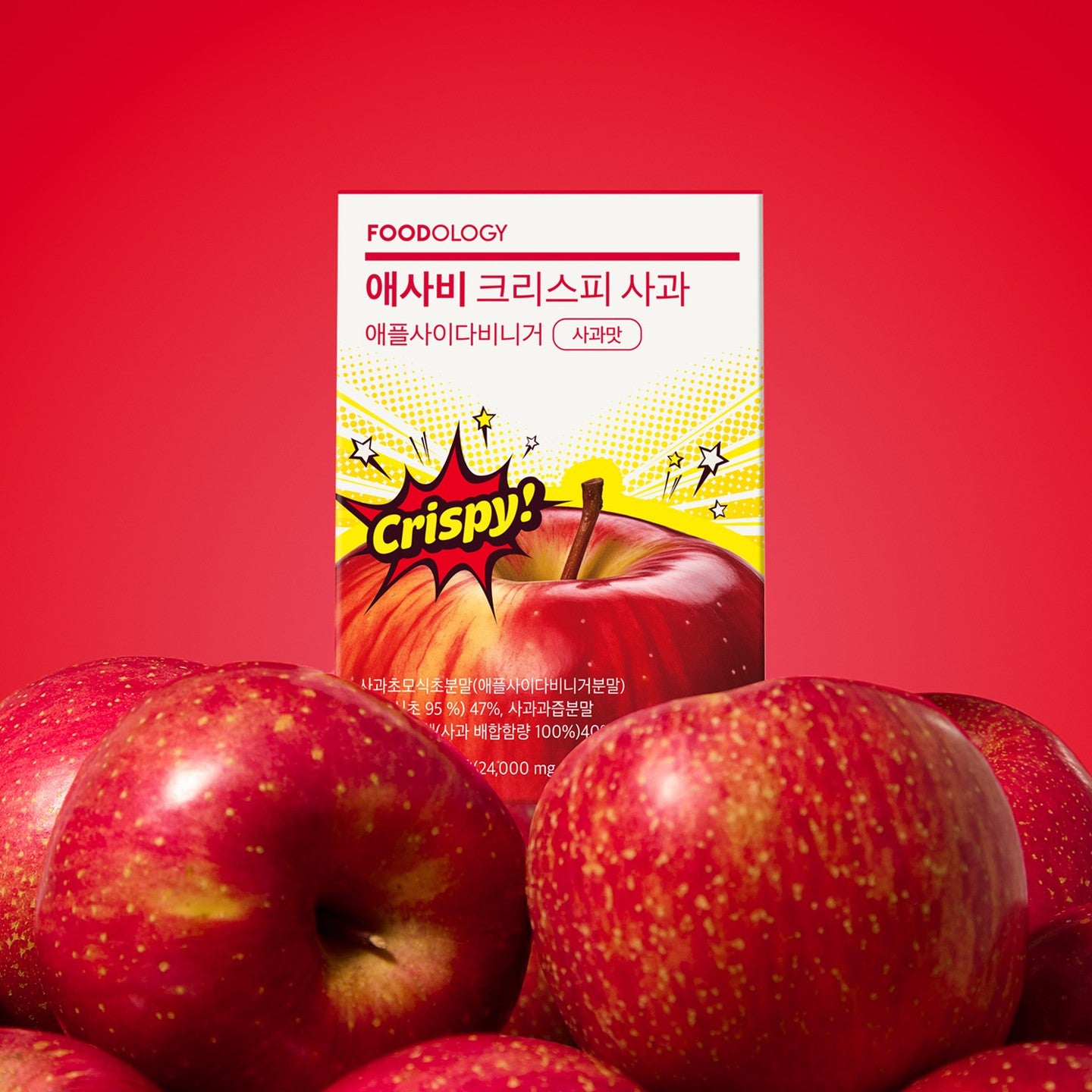 FOODOLOGY Asabi Crispy 3 Types : paquet croustillant sur fond rouge, pommes éclaboussées, visuel produit en gros plan.