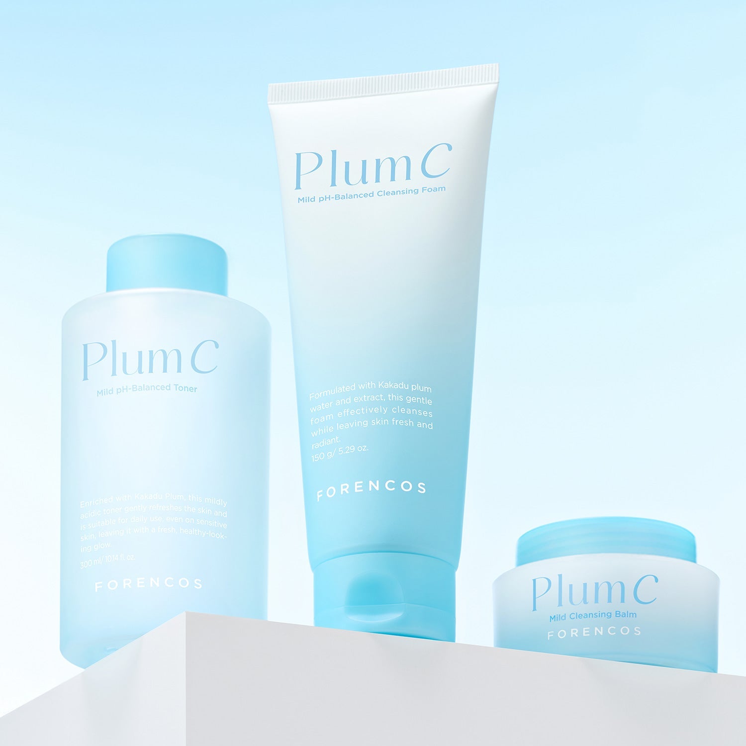 FORENCOS Plum C Mild Mild Acidic Toner 300ml de la marque FORENCOS sur fond bleu, flacon et tube visibles.