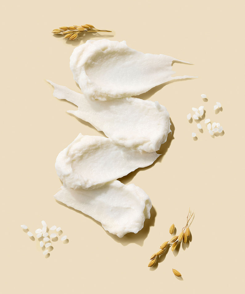 FULLY  Rice Dough Pack Cleanser 130ml de la marque FULLY, produit nettoyant sur fond crème avec riz et flocons.