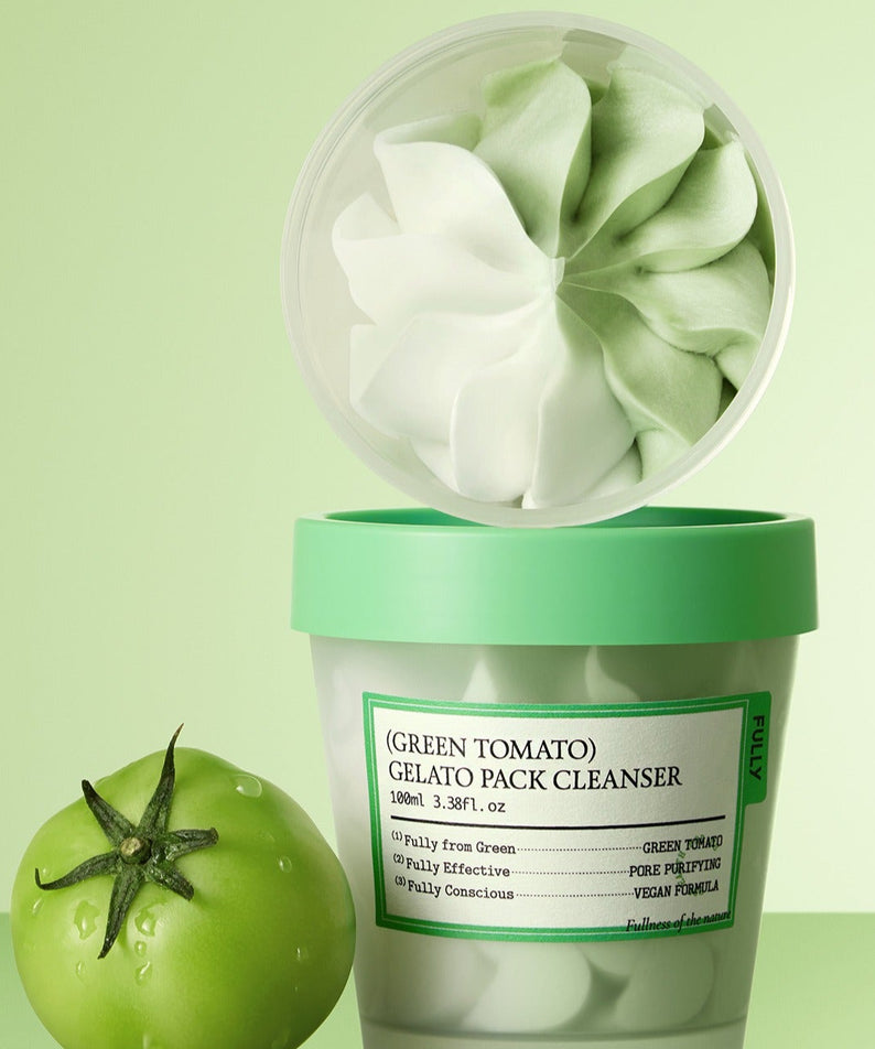 Pot de 100ml de FULLY Green Tomato Gelato Pack Cleanser avec tomate verte fraîche en arrière-plan, produit de soin efficace.