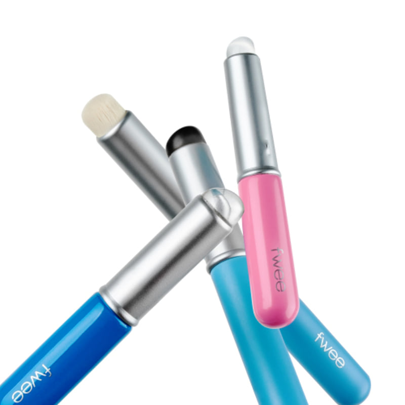 FWEE Fingerlike Lip Brush disponible sur Ma petite Coree, ton Eshop 100% K-beauty en direct de Seoul