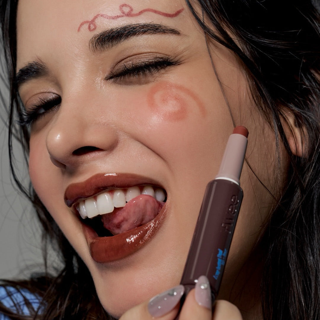 FWEE Long-Lasting Dual Coloring Stick Lip+Liner