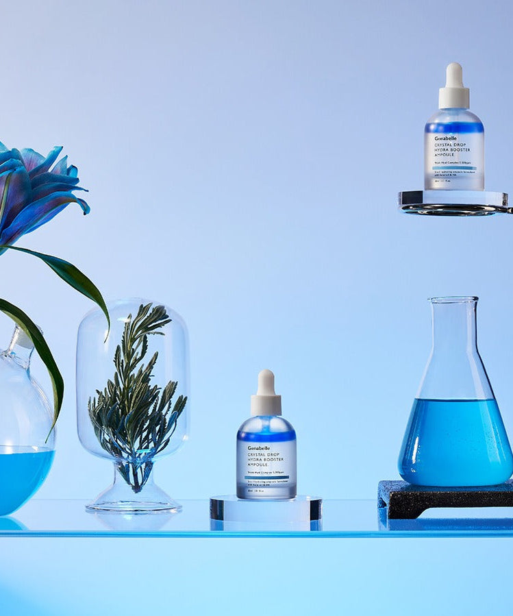 GENABELLE Crystal Drop Hydra Booster Ampoule 30ml de la marque GENABELLE, flacon bleu sur fond bleu avec pipette