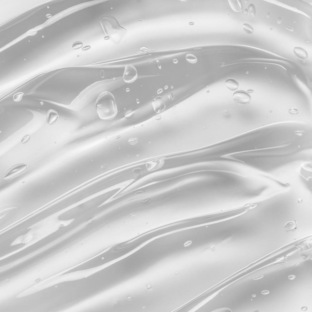 GENABELLE Laser Vita-K Rescue Gel 10ml, GENABELLE : gel blanc lisse avec gouttelettes, visuel produit en gros plan.