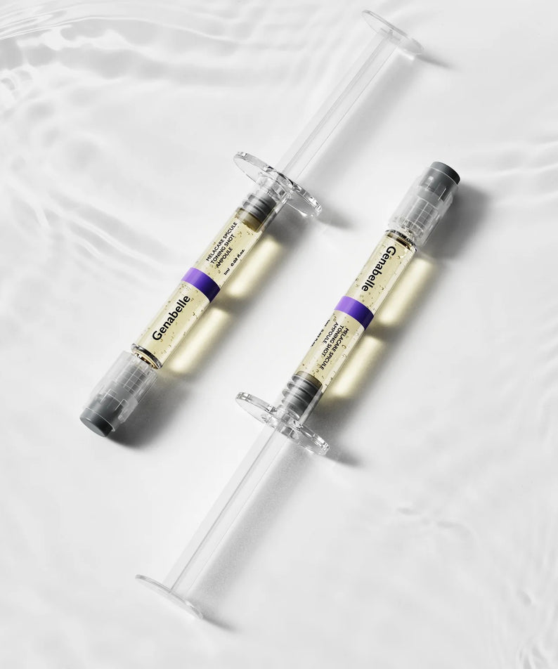 GENABELLE Melacare Spicule Toning Shot Ampoule 3ea de la marque GENABELLE, ampoules sur fond blanc ondulé