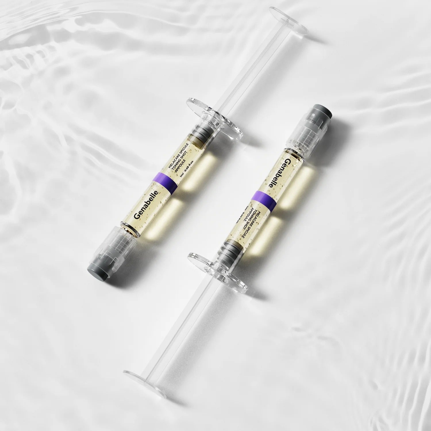 GENABELLE Melacare Spicule Toning Shot Ampoule 3ea de la marque GENABELLE, ampoules sur fond blanc ondulé