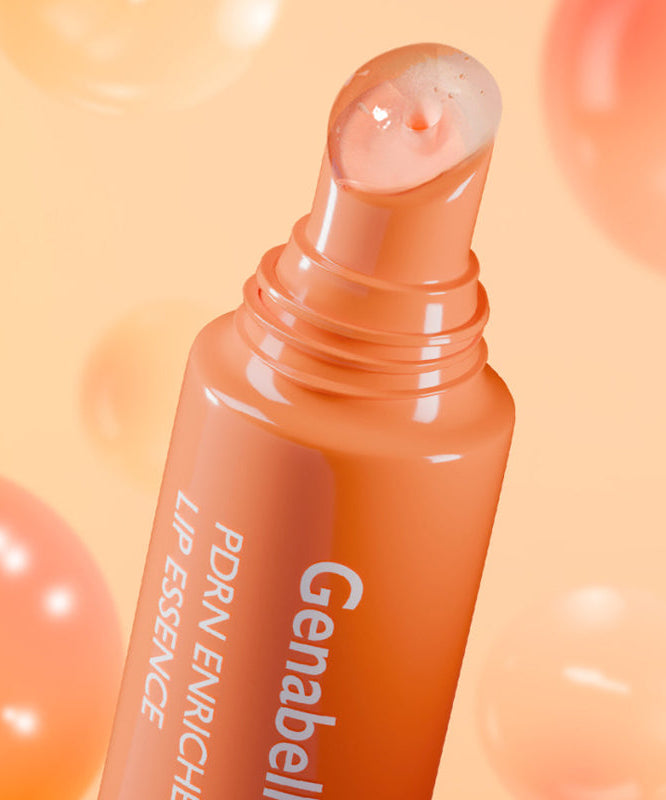 GENABELLE PDRN Enriched Lip Essence 10ml, tube et texture sur fond orange lumineux, marque GENABELLE en gros plan