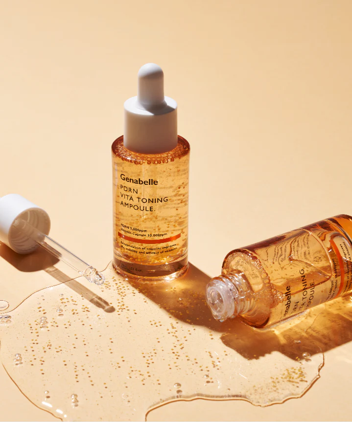 GENABELLE PDRN Vita Toning Ampoule 70ml Genabelle, flacon sérum vitaminé sur fond beige avec pipette et gouttes