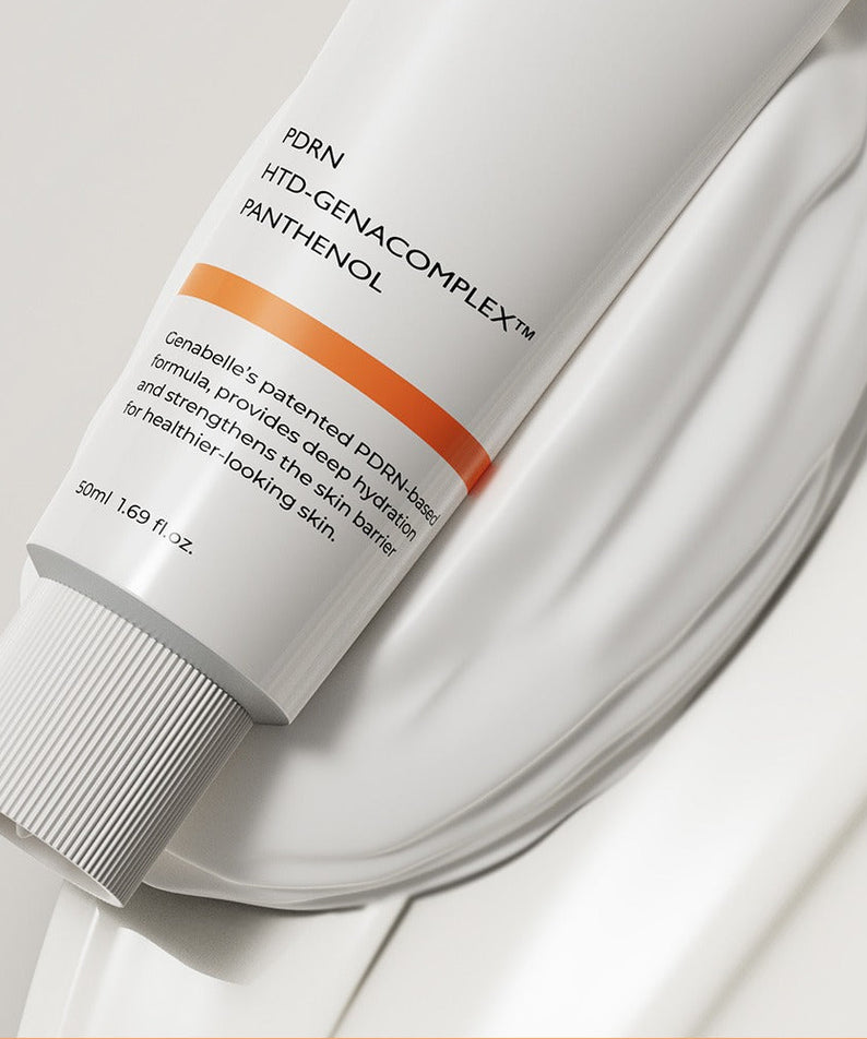 Photo du tube de GENABELLE PDRN Enriched Recovery Balm 50ml, soigneusement posé sur une surface blanche pour une peau renouvelée.