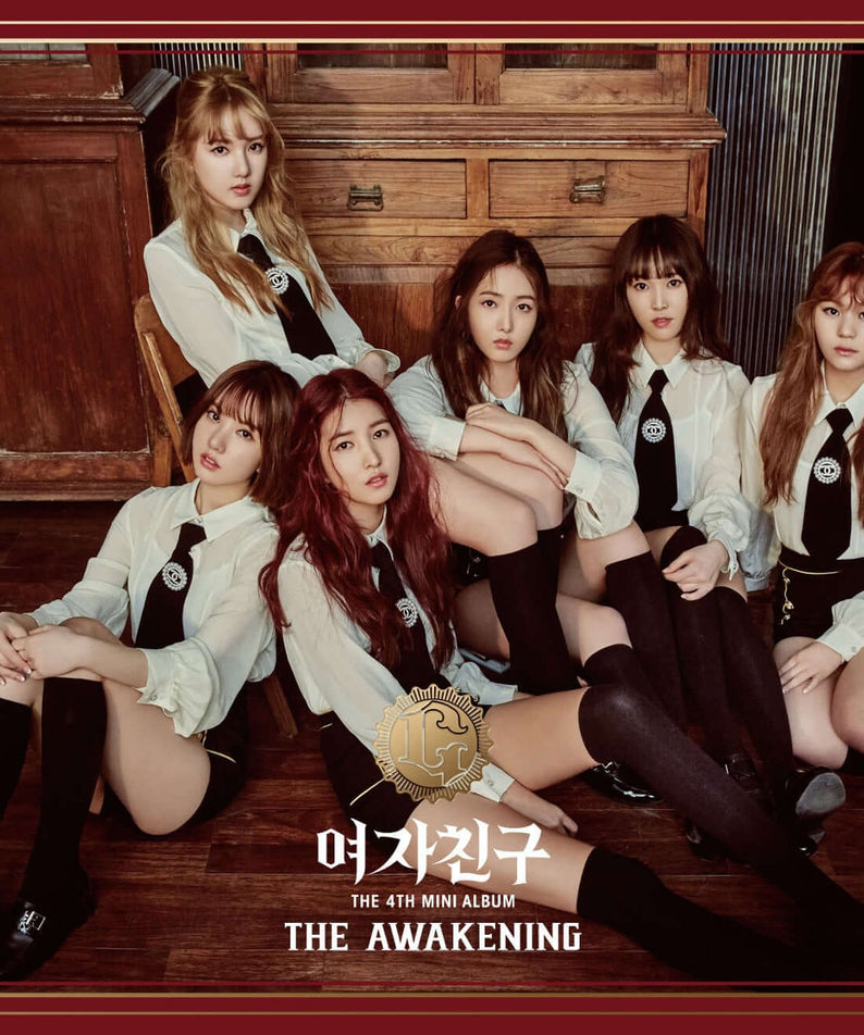 GFRIEND - The 4th Mini Album [THE AWAKENING] (Knight ver.) : photo du groupe Kpop, ambiance médiévale en tenue chevalier