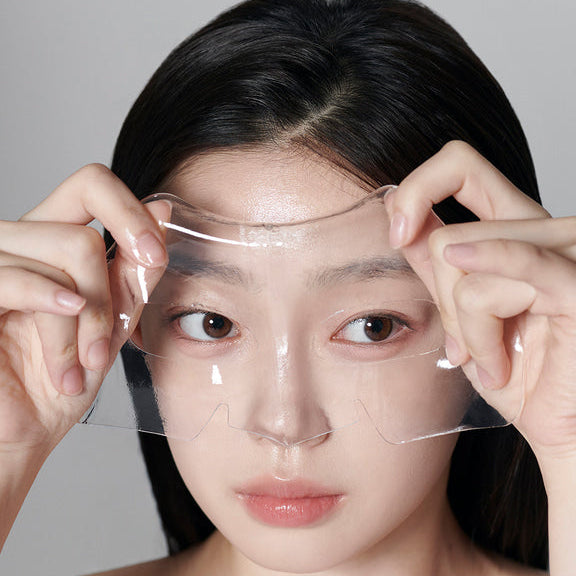 GLOW Aloe Hydrogel Mask Pack 3ea : masque hydrogel à l’aloe sur le visage, femme en gros plan, peau hydratée