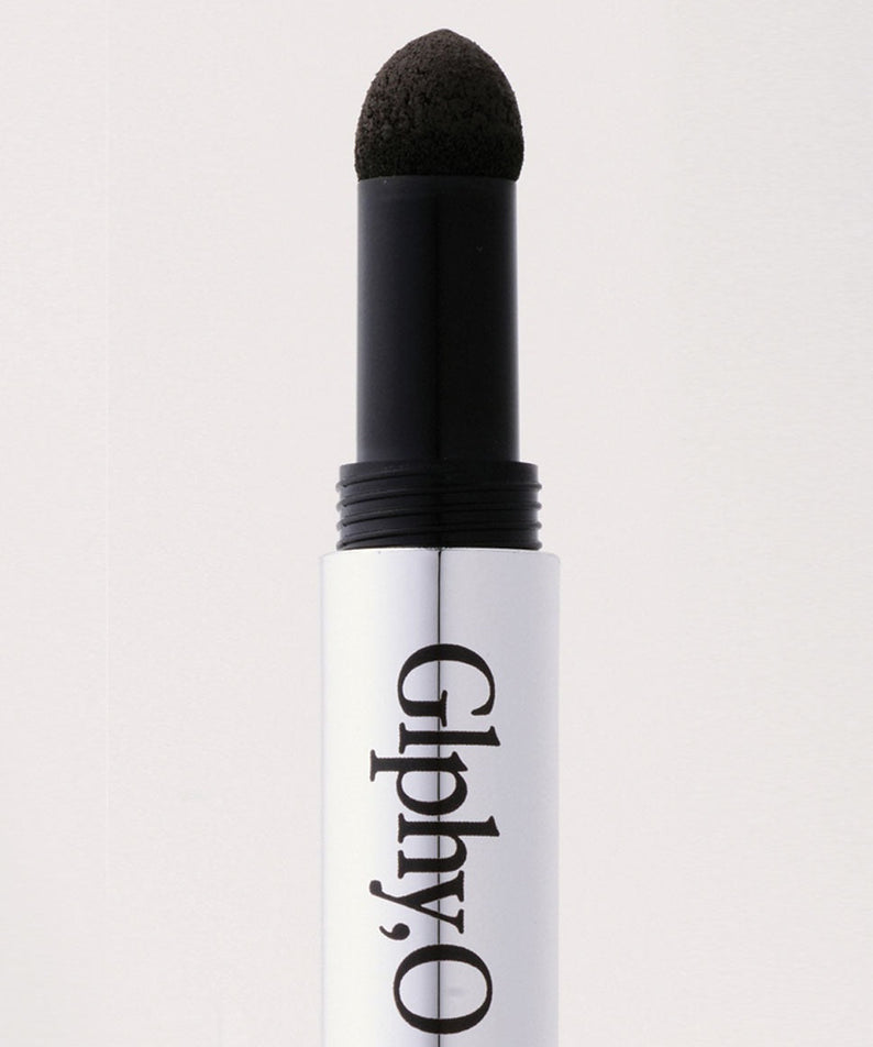 GLPHYO Hairline Maker 1.5g de la marque GLPHYO, stylo applicateur noir avec embout en éponge sur fond clair.