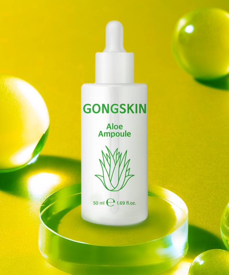 GONGSKIN  Aloe Ampoule 50ml, flacon blanc sur fond vert avec gel d’aloé et bulles lumineuses.