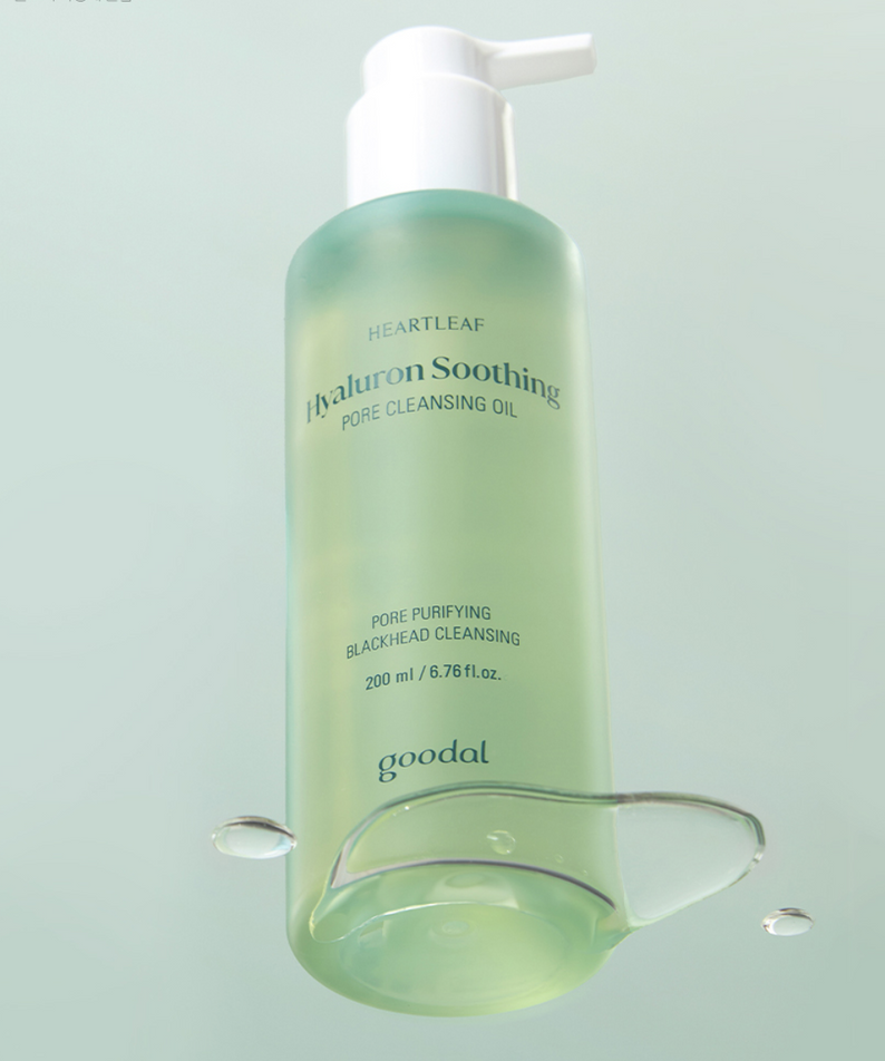 GOODAL Eoseongcho Hyaluronic Soothing Pore Cleansing Oil 200ml, flacon vert avec gouttes d’eau, fond clair (visuel produit).