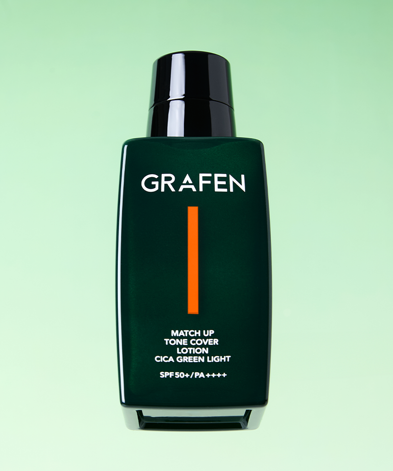 GRAFEN  Match Up Tone Cover Lotion Cica Green Light 50ml : flacon vert sur fond vert, mise en avant produit.
