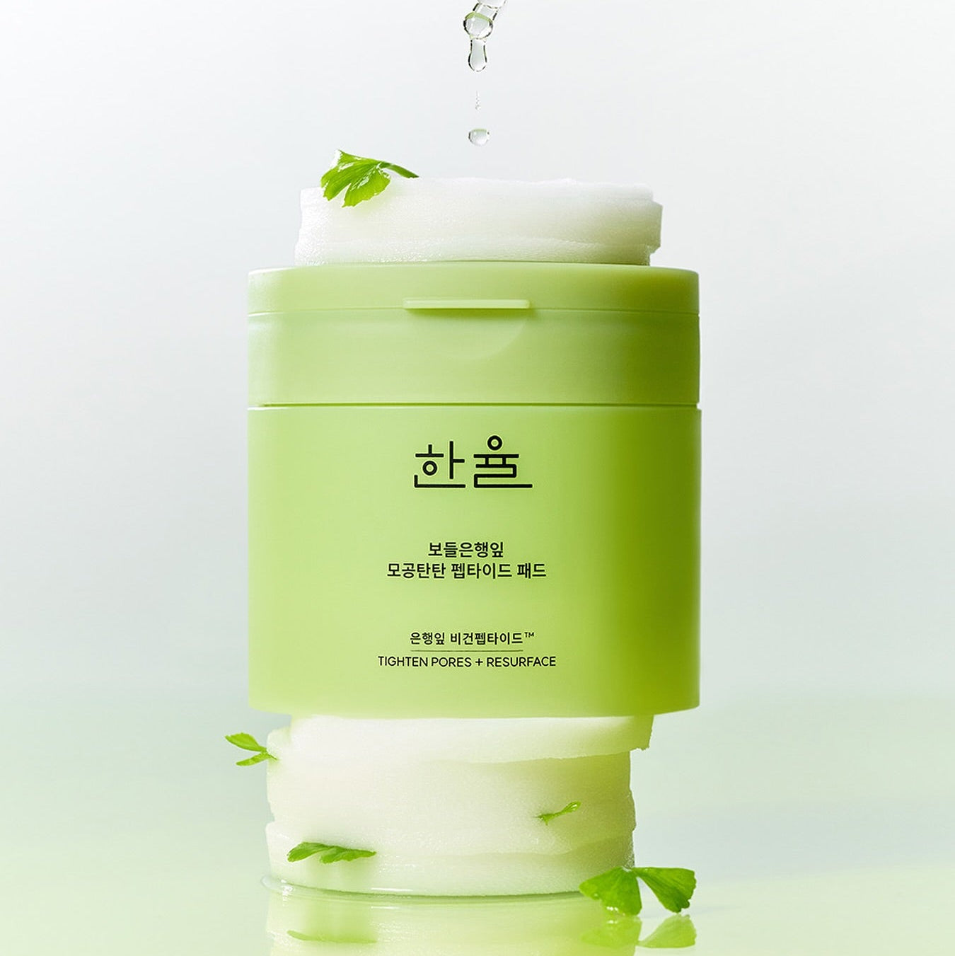 HANYUL Bodeunhaengip Pore Elasticity Peptide Pads 60 Sheets 100ml, pack vert sur fond blanc avec feuilles et gouttes d’eau.