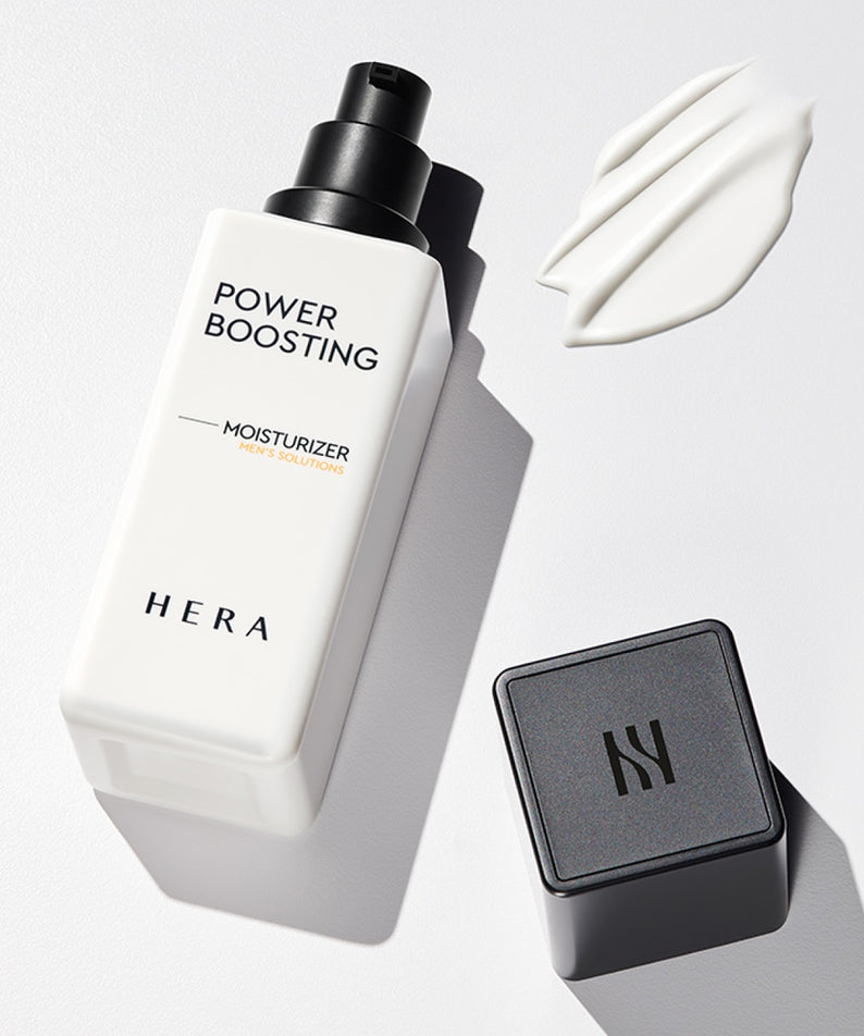 HERA Power Boosting Moisturizer 110ml, la marque HERA : flacon blanc et texture crème sur fond clair.
