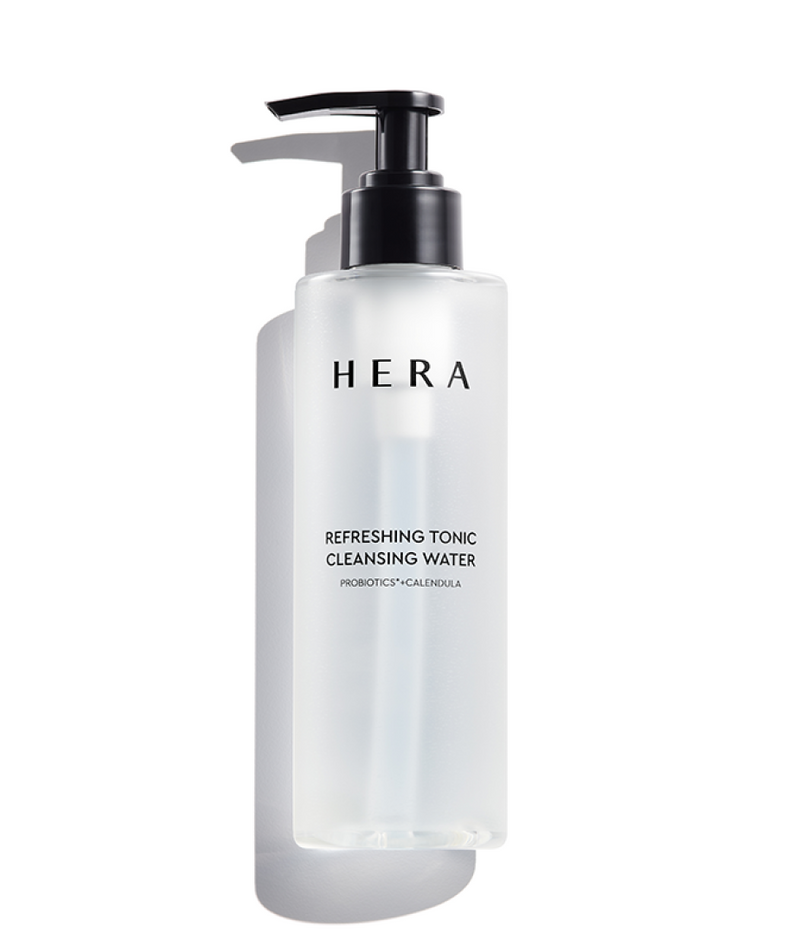 HERA Refreshing Tonic Cleansing Water 200ml, flacon blanc sur fond clair, marque HERA visible, toilettage/soin visage