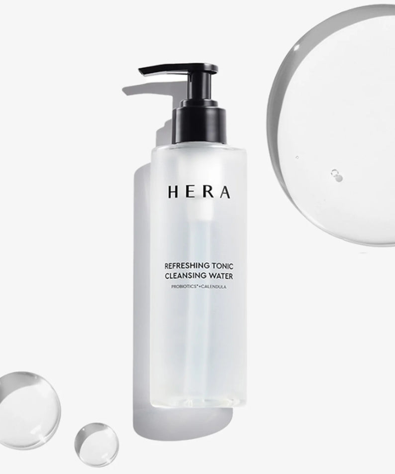 HERA Refreshing Tonic Cleansing Water 200ml présenté sur fond blanc, idéal pour une peau fraîche et nette.