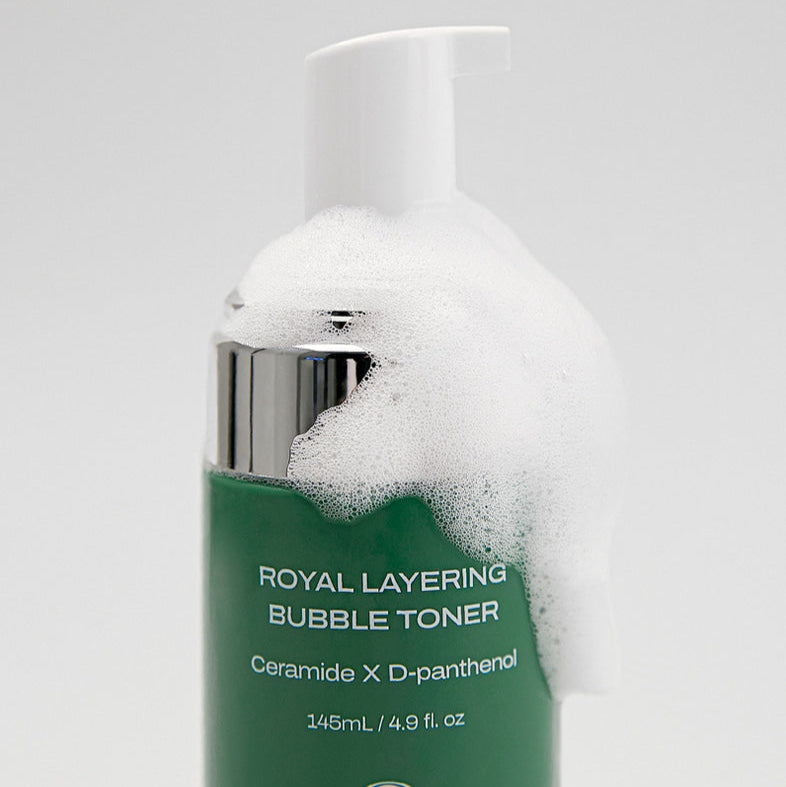 HIDIFF Royal Layering Bubble Toner, bouteille verte avec mousse blanche en gros plan sur fond clair, cosmétique skincare