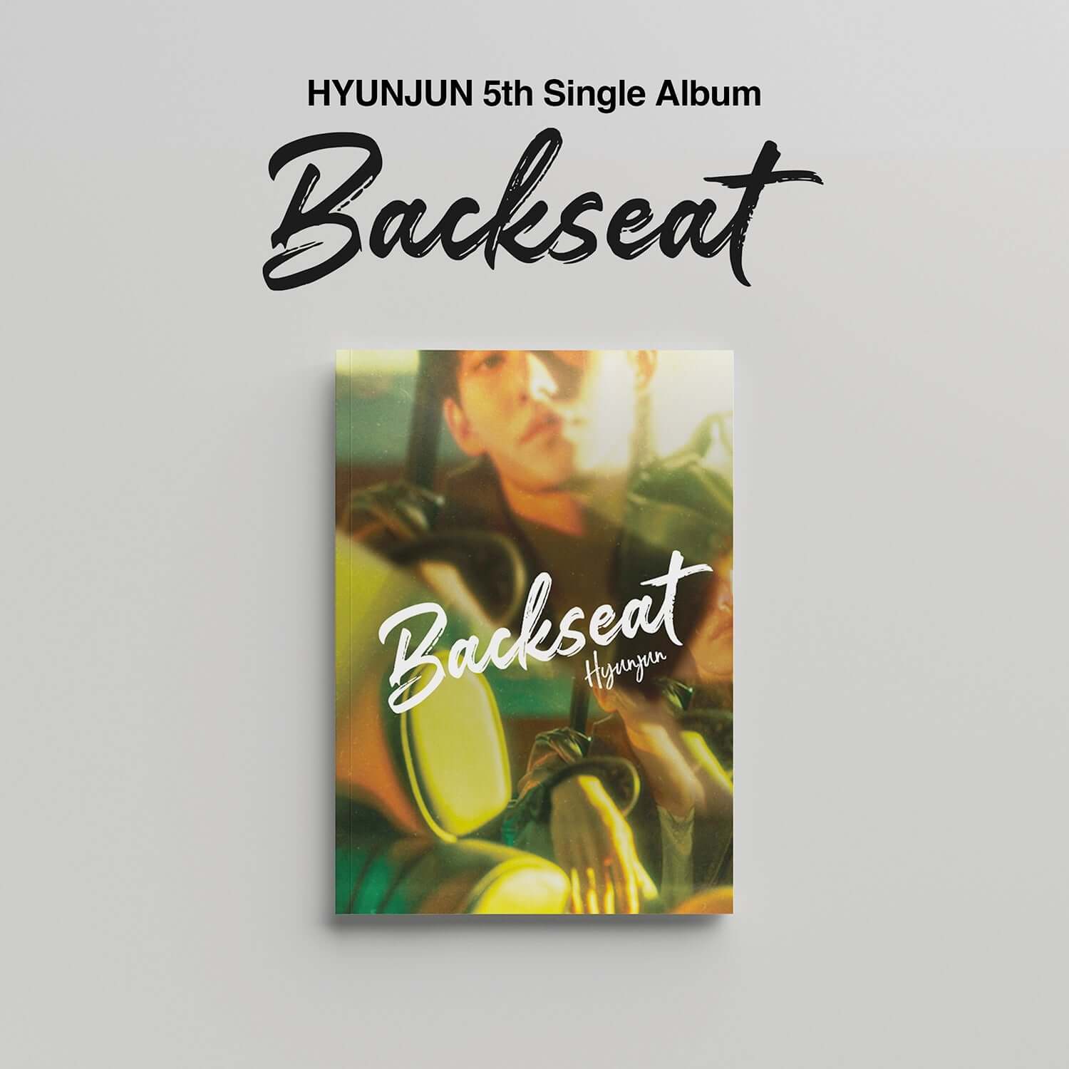 HYUNJUN - (Hyunjun) / Backseat - Album Kpop : pochette de single, design mature et audacieux, visuel de siège arrière