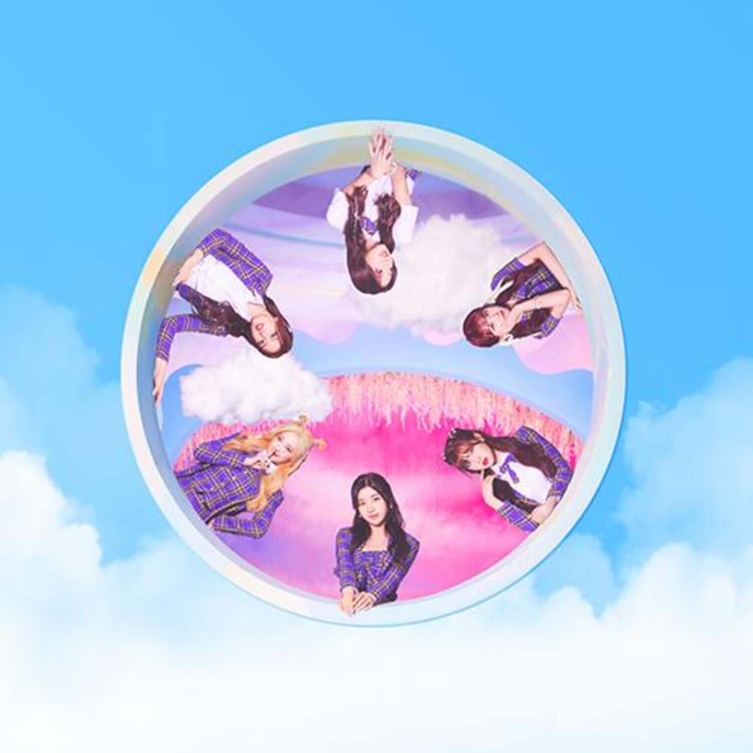 ILY:1 - [Love in Bloom] - Album Kpop ILY:1, couverture avec membres en cercle sur fond bleu ciel et fleurs roses