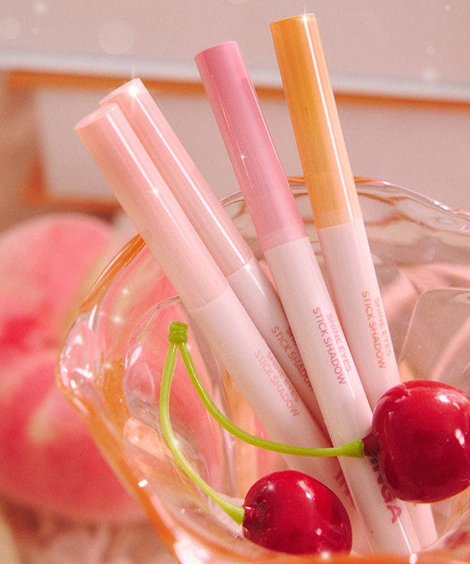 INGA Shine Eyes Stick Shadow disponible sur Ma petite Coree, ton Eshop 100% K-beauty en direct de Seoul