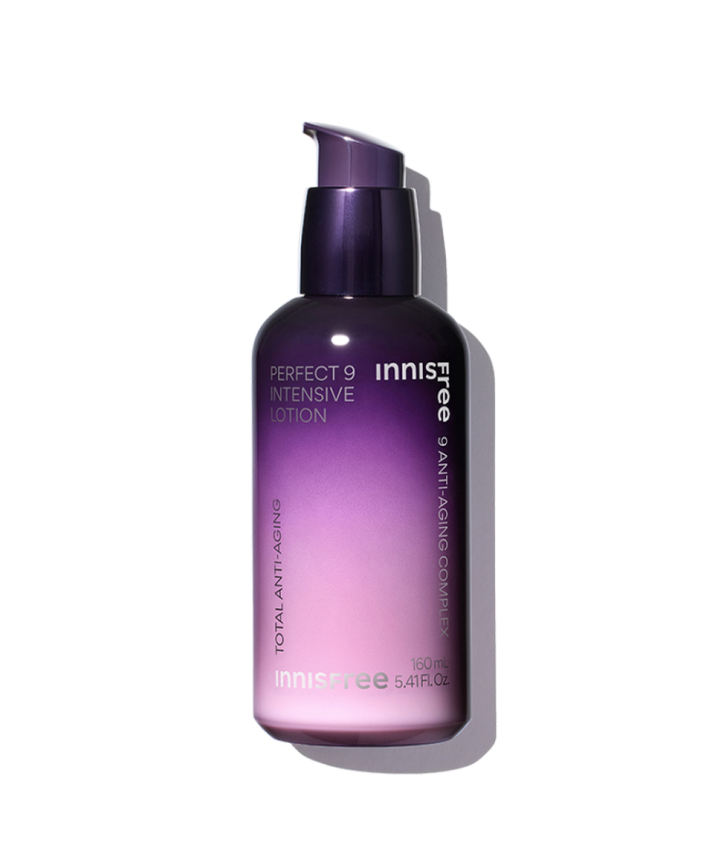Flacon de INNISFREE Perfect 9 Intensive Lotion 160ml, soin anti-âge élégant, 160ml, sur fond blanc, beauté et soin de la peau.