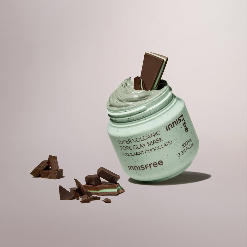 INNISFREE Super Volcanic Pore Clay Mask #Cool Mint Chocolate 100ml, tube vert et chocolat sur fond clair, produit Innisfree