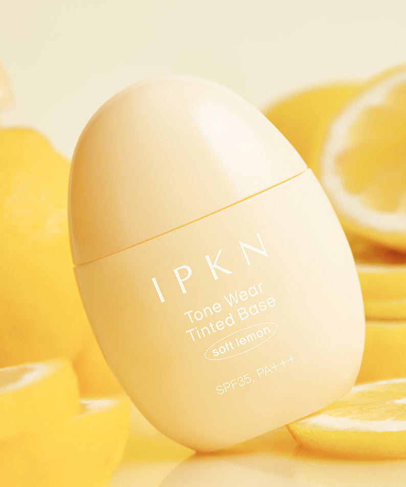 IPKN Tone Wear Tinted Base avec fond citron en arrière-plan