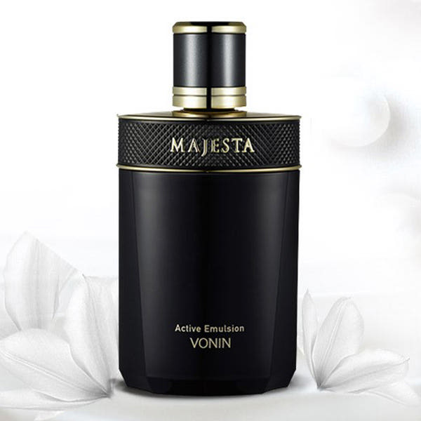 ISAKNOX  Bonin Majesta Active Emulsion 120ml, flacon noir et or sur fond blanc, ambiance luxe beauté