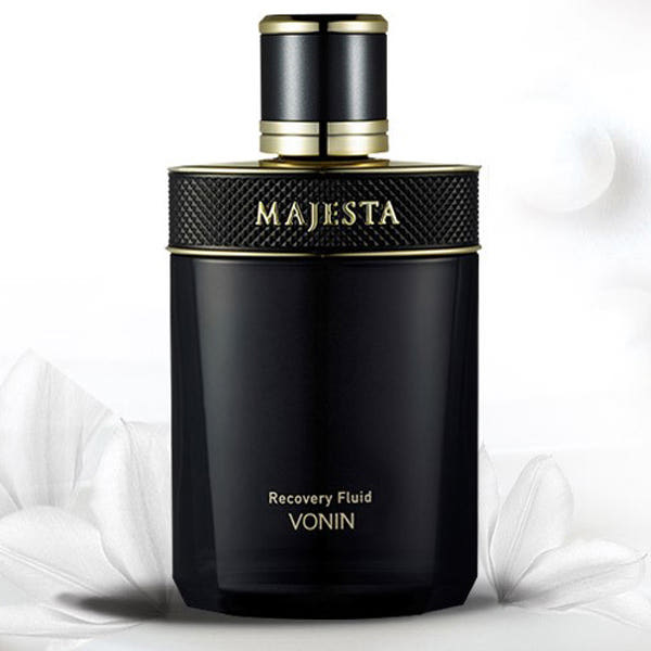 ISAKNOX  Bonin Majesta Active Fluid 150ml, flacon noir premium sur fond blanc, style luxe Majesta.