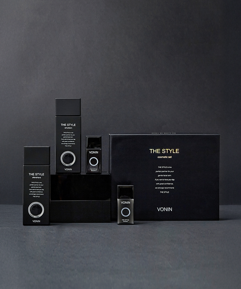 ISAKNOX  The Style Basic Basic Care Line 2 Pieces Planning Set : coffret de soins noir sur fond gris, en studio