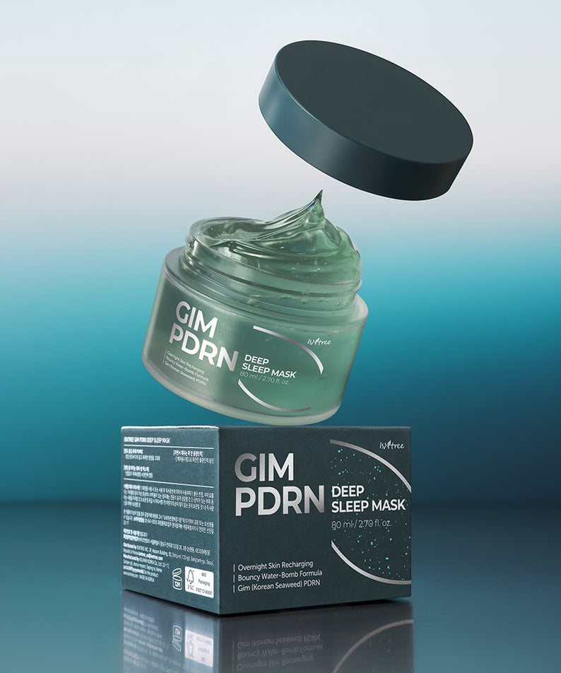 ISNTREE  Gim PDRN Deep SLeep Mask 80ml : pot vert en verre et boîte, fond bleu apaisant, scène skincare