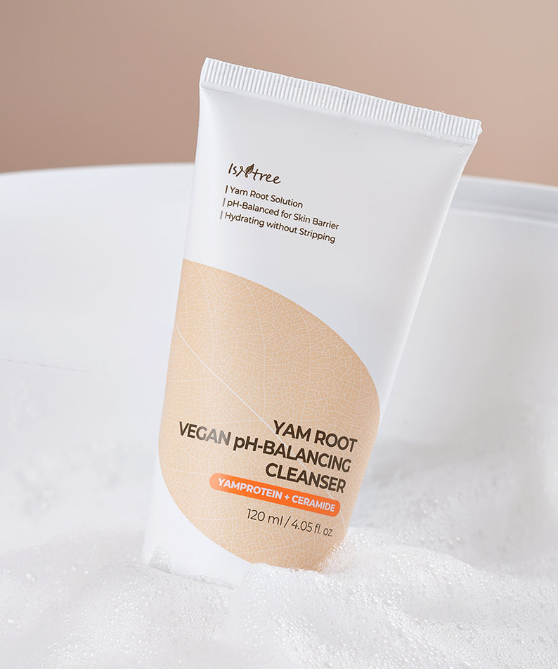 ISNTREE Yam Vegan Mildly Acidic Cleanser 120ml de la marque ISNTREE sur fond crème, flacon blanc et étiquette.