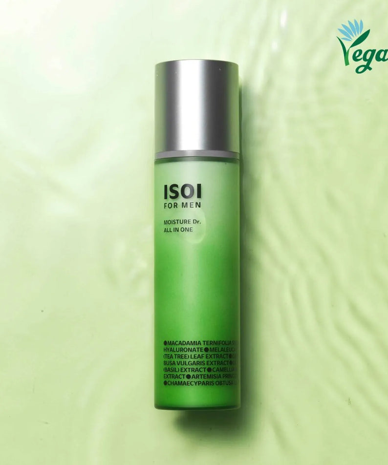 ISOI For Men Moisture Dr. All In One 100ml, flacon vert sur fond vert clair, marque ISOI, contexte produit.