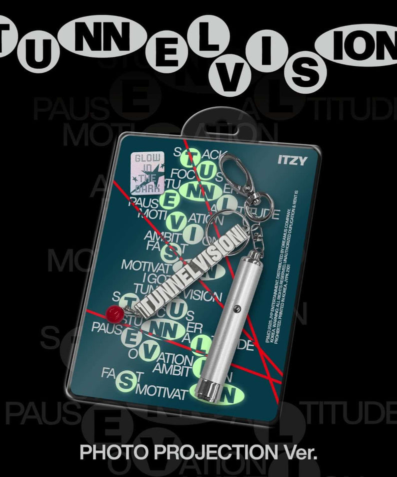 ITZY - [TUNNEL VISION] (Photo Projection Ver.) ( 1) - Album Kpop, clé USB photo projection sur fond noir typographique